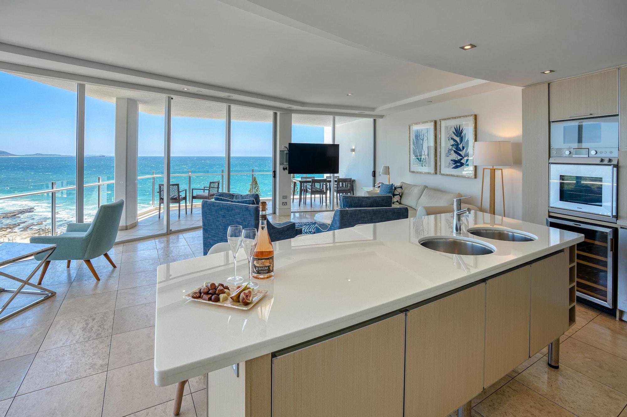 Oceans Mooloolaba Hotel Exterior photo